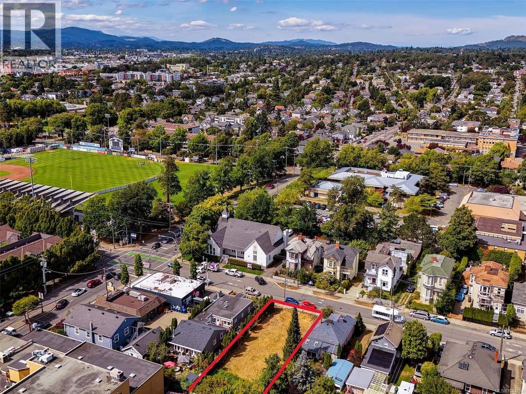 1115 CALEDONIA AVE