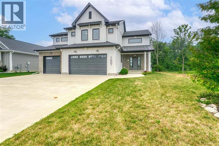 7007 BLUE COAST HEIGHTS
