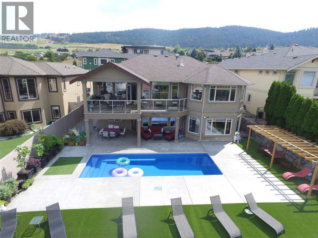 1033 LONGACRE PLACE