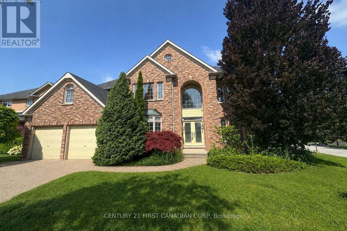 442 AMBLESIDE DRIVE