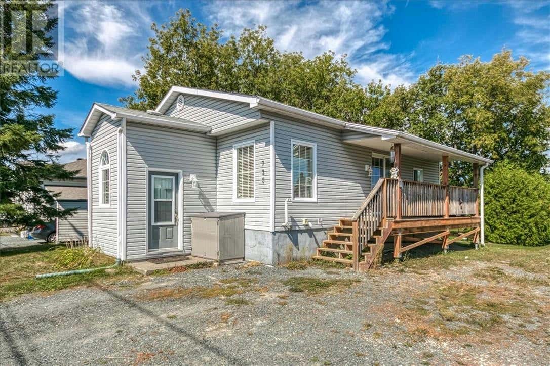 728 Notre Dame Street W, Azilda, ON P0M1B0 House For Sale RE/MAX