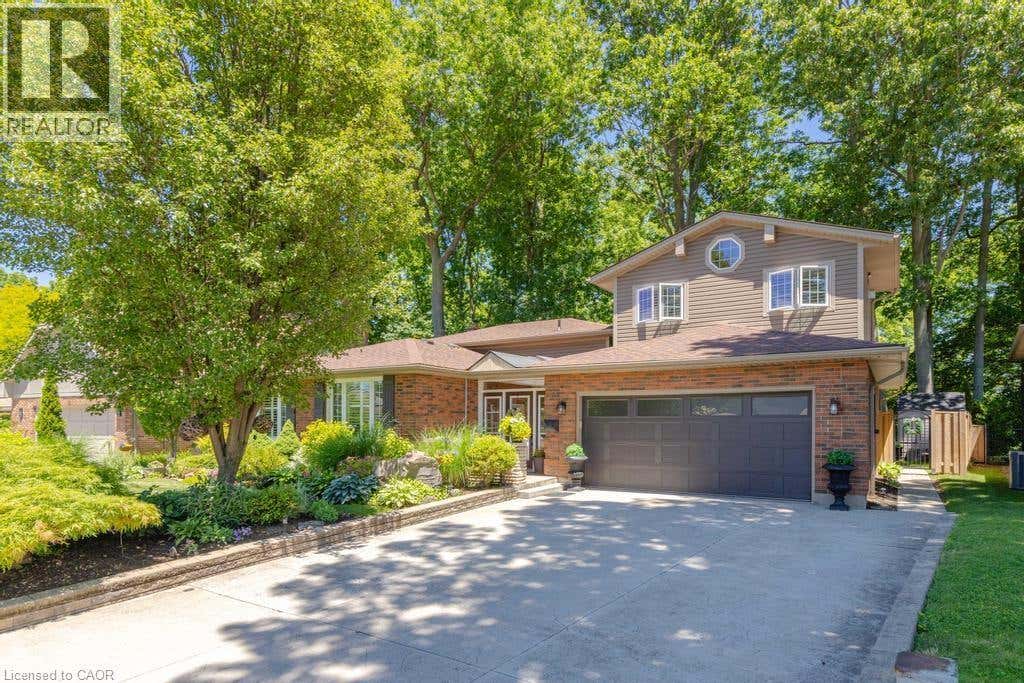 26 BUTLER CRESCENT