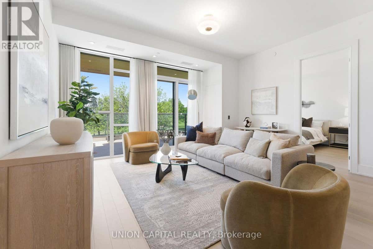 204 - 397 ROYAL ORCHARD BOULEVARD