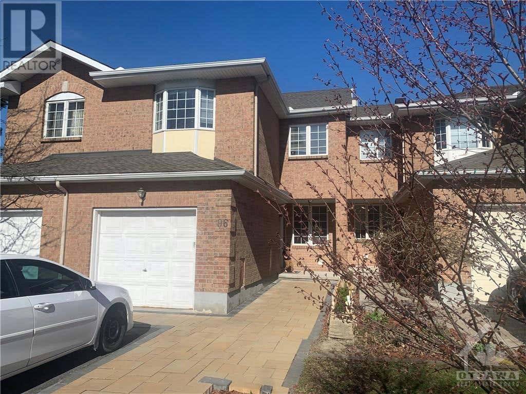 96 Cohen Ave