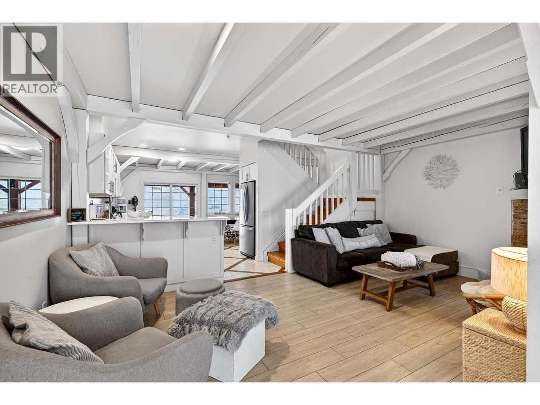 220 KETTLEVIEW ROAD UNIT# 13