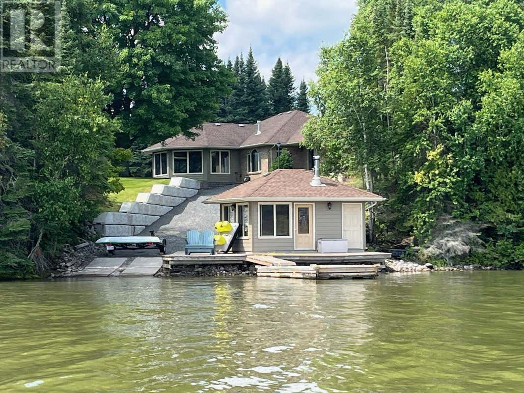134 DAVIS POINT RD