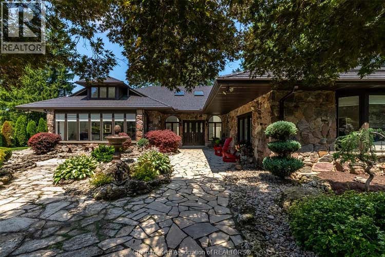 3 Pine Crest ROAD