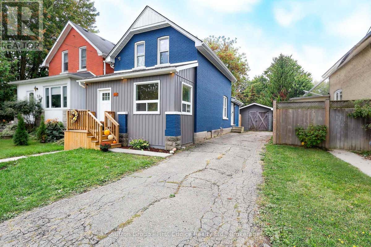 36 MCNAB St  