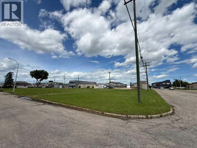 9802-9816 96 Avenue