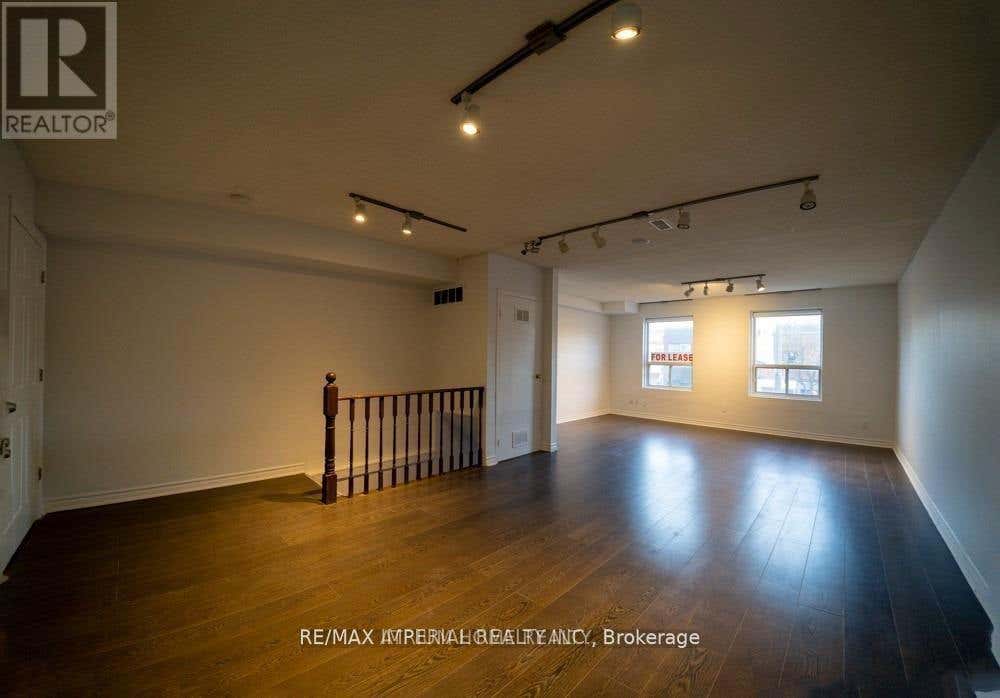 2ND FL - 3334 A YONGE STREET