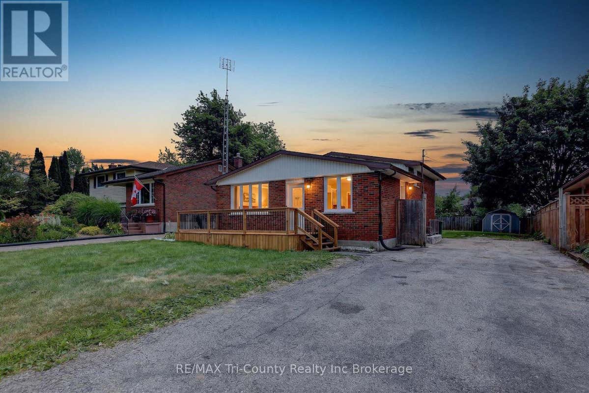 61 AIREY AVENUE