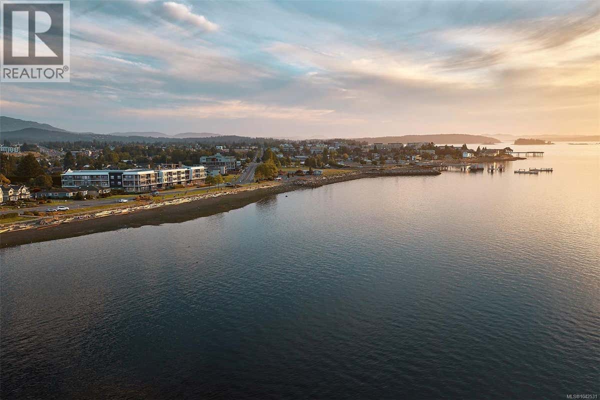208 9522 LOCHSIDE DR