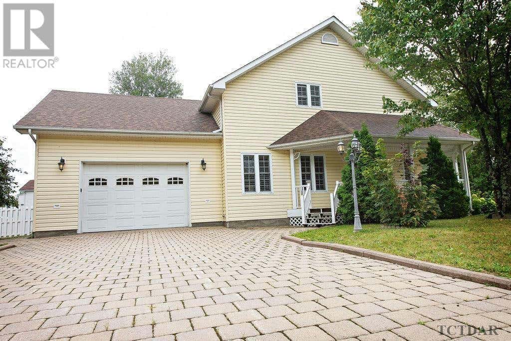 722 Paul AVE, Timmins, ON P4N8T1 House For Sale RE/MAX TM242064