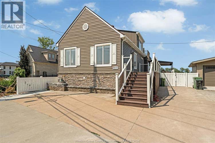 8830 RIVERSIDE DRIVE East