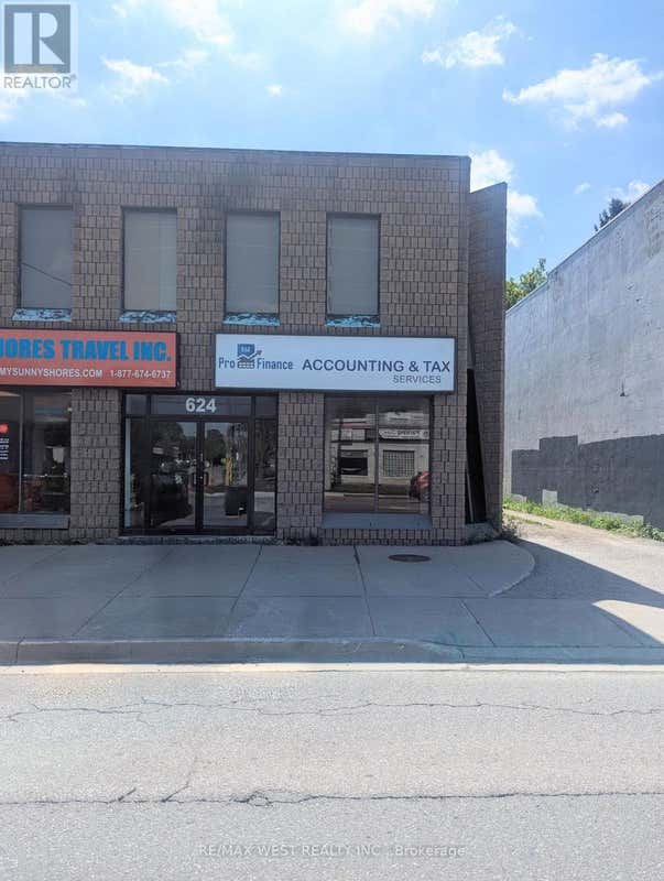2 - 624 LAKESHORE ROAD E