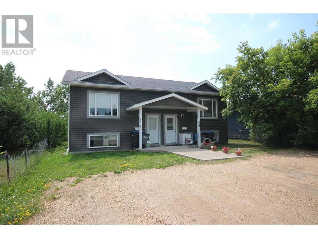 1315 104 Ave  