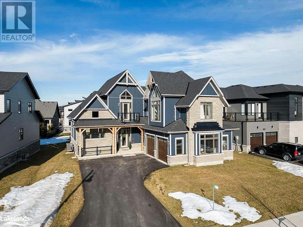118 STONELEIGH Dr