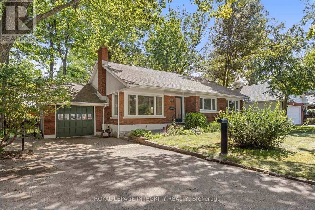 2183 WOODCREST ROAD
