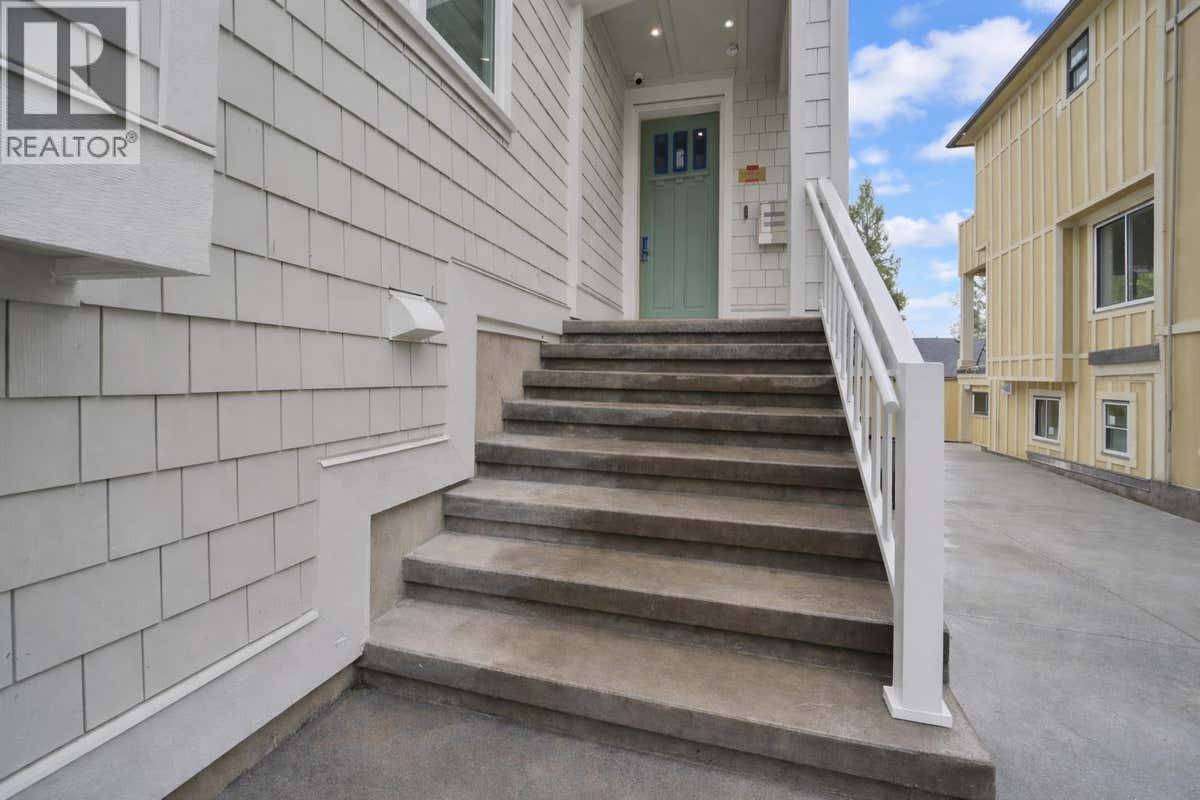 3112 W 42ND AVENUE