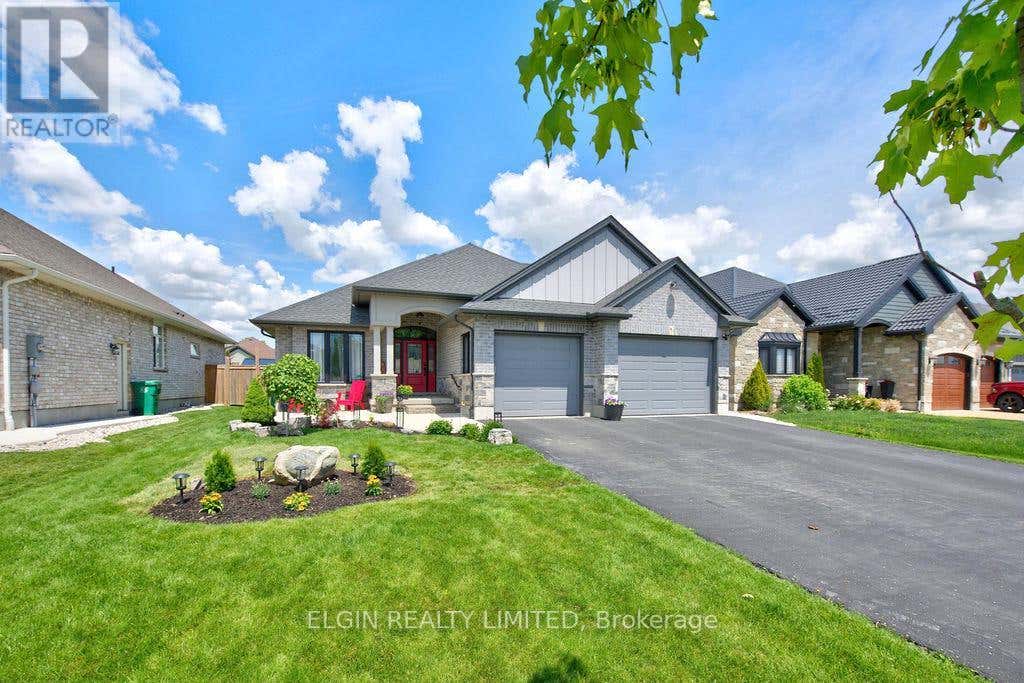 40 GLENGARIFF DRIVE