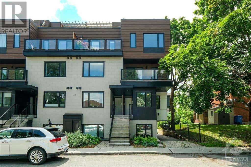 140 SPRINGHURST Ave UNIT8  