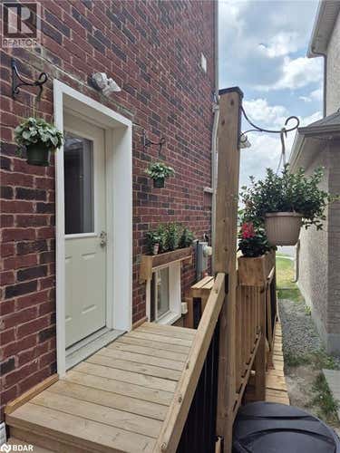 127 MUIRFIELD Drive Unit# LOWER LEVEL