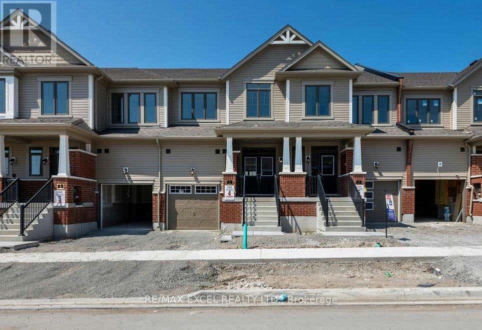 7 PRUDHOE TERRACE, Barrie, ON L9J0W2 Home For Rent RE/MAX S9376687