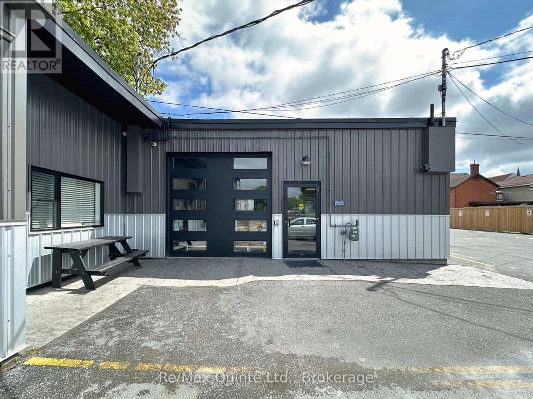 UNIT C - 14 NORTH FRONT STREET