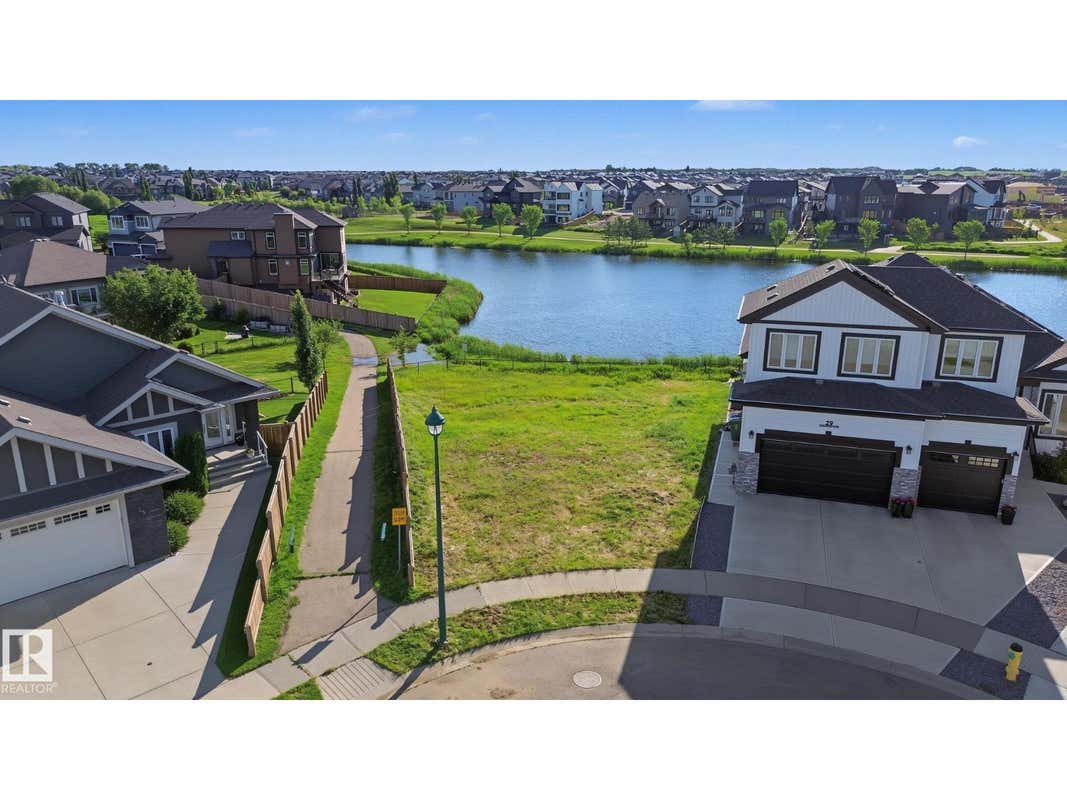 27 LAKESHORE CV