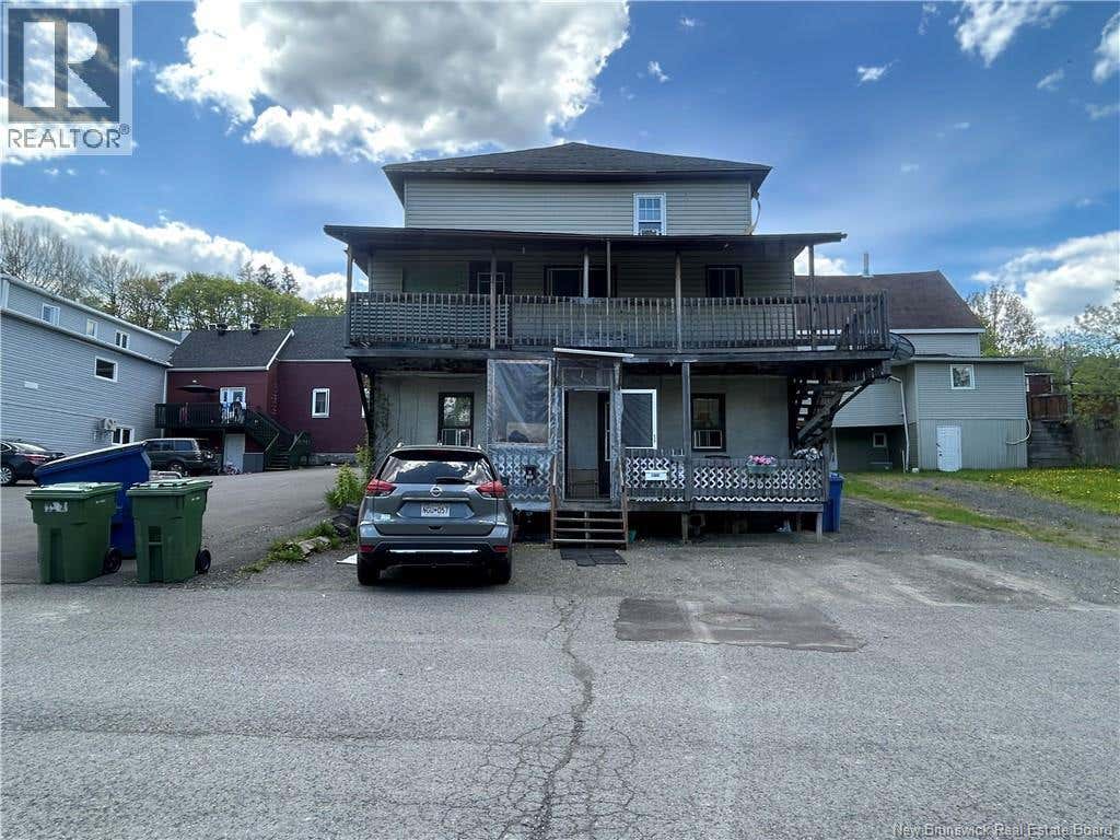 135 Canada Rd  