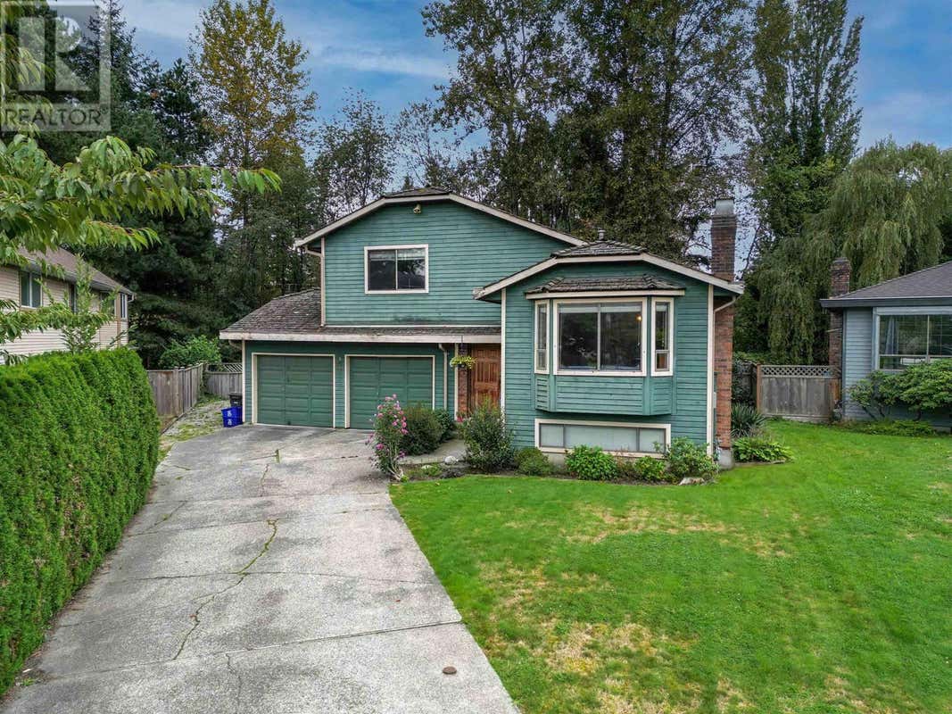 3055 ROTHBURY PLACE, Burnaby, BC V5A4J5 House For Sale RE/MAX R2938752