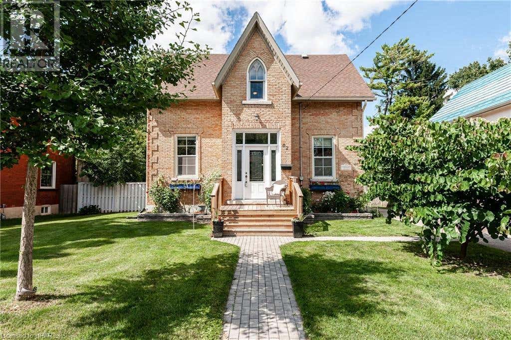 62 Falstaff St