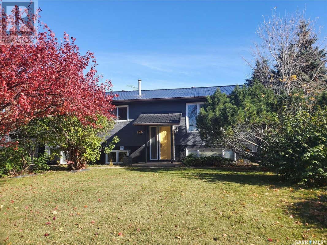 126 East AVENUE, Kamsack, SK S0A1S0 House For Sale RE/MAX SK986013