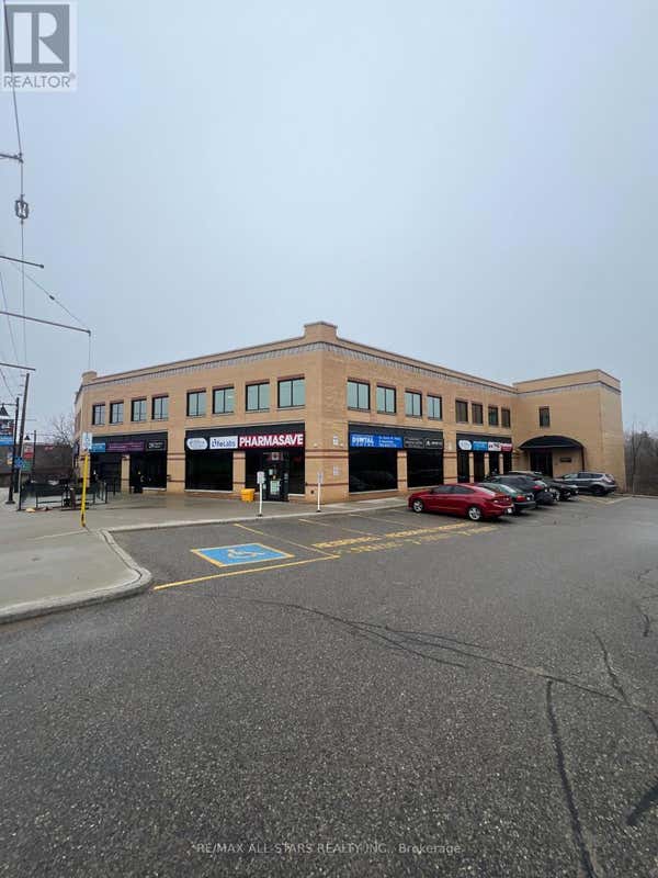 203 - 29 TORONTO STREET S