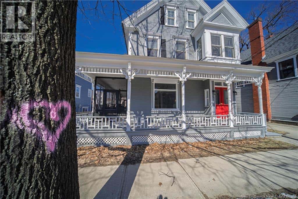225 YORK STREET