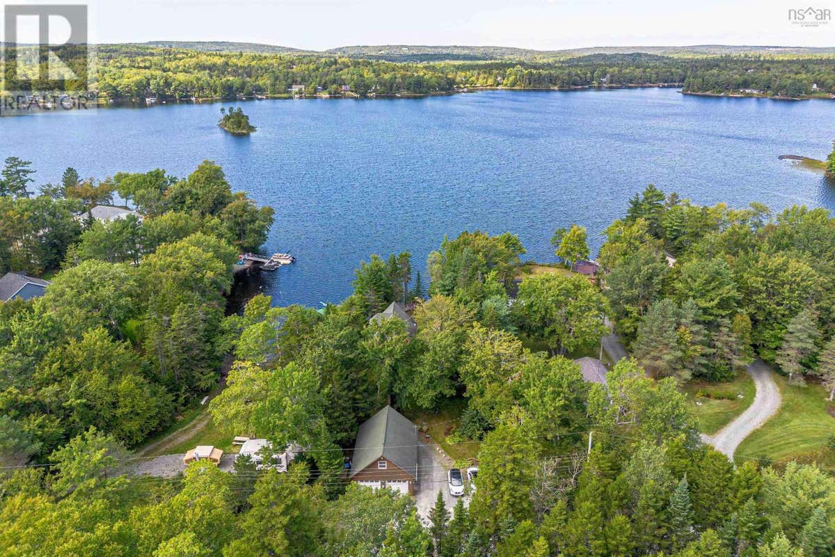 199 Piggott Lake Road, Lakelands, NS B0N1Z0 House For Sale RE/MAX