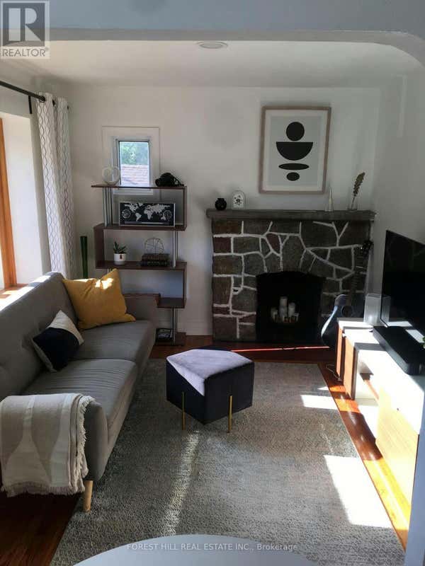 5 THIRTY NINTH STREET, Toronto (Long Branch), ON M8W3M4 Home For Rent