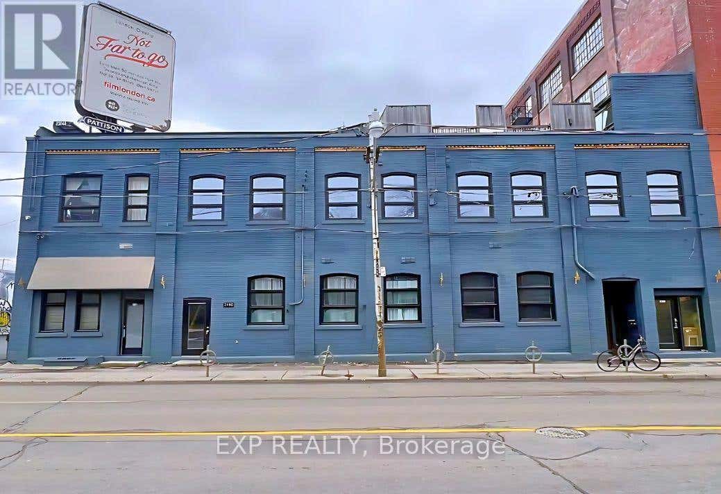 2480 DUNDAS STREET W