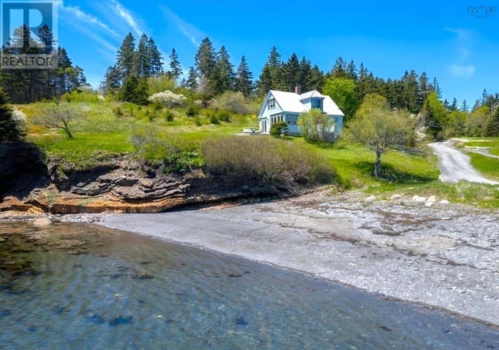 41 Bells Cove Extension