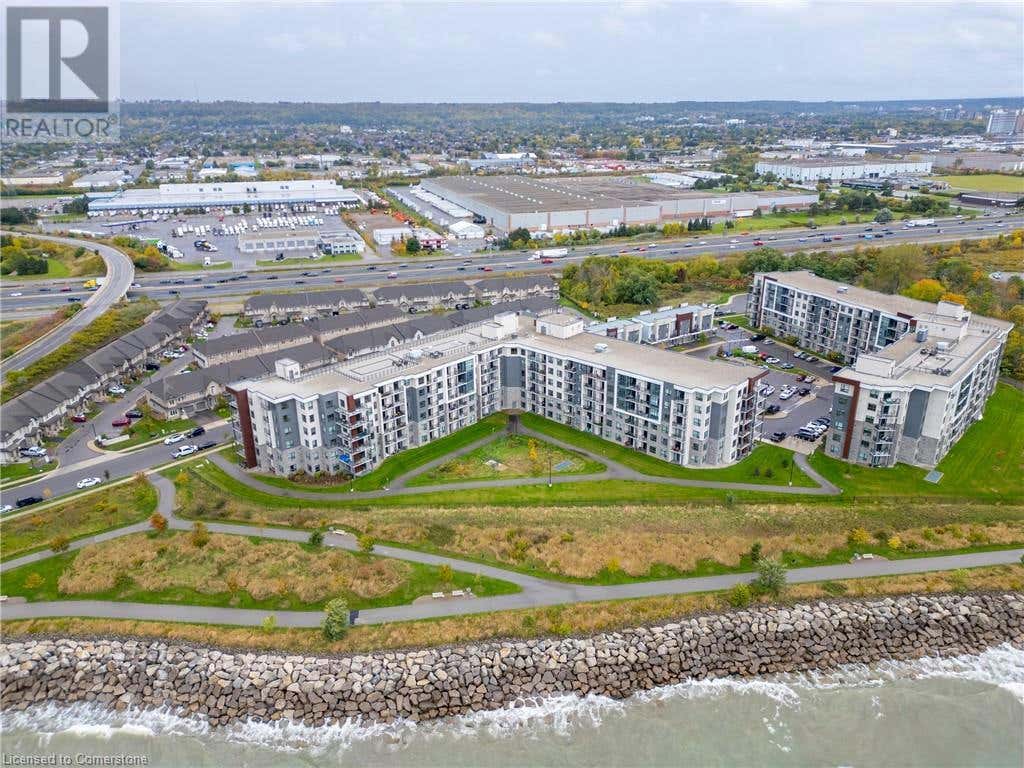 101 SHOREVIEW Place Unit 113, Stoney Creek, ON L8E0K2 À vendre RE