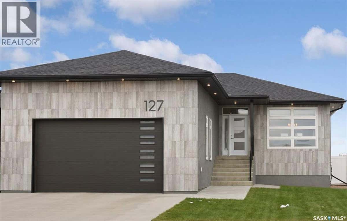 127 HODGES CRESCENT