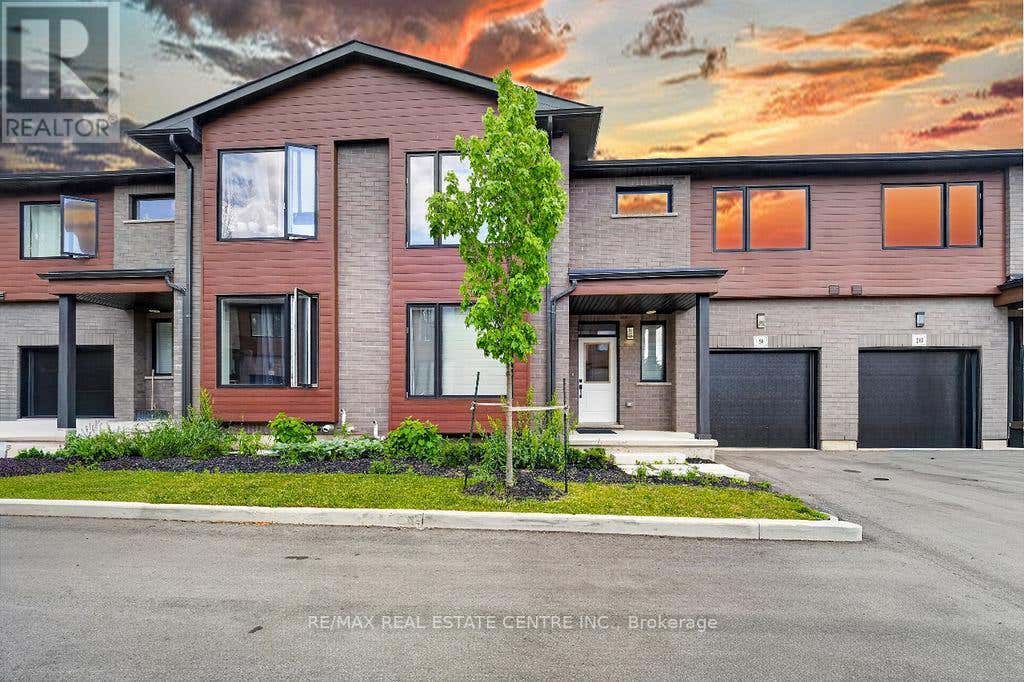 9 - 264 BLAIR ROAD