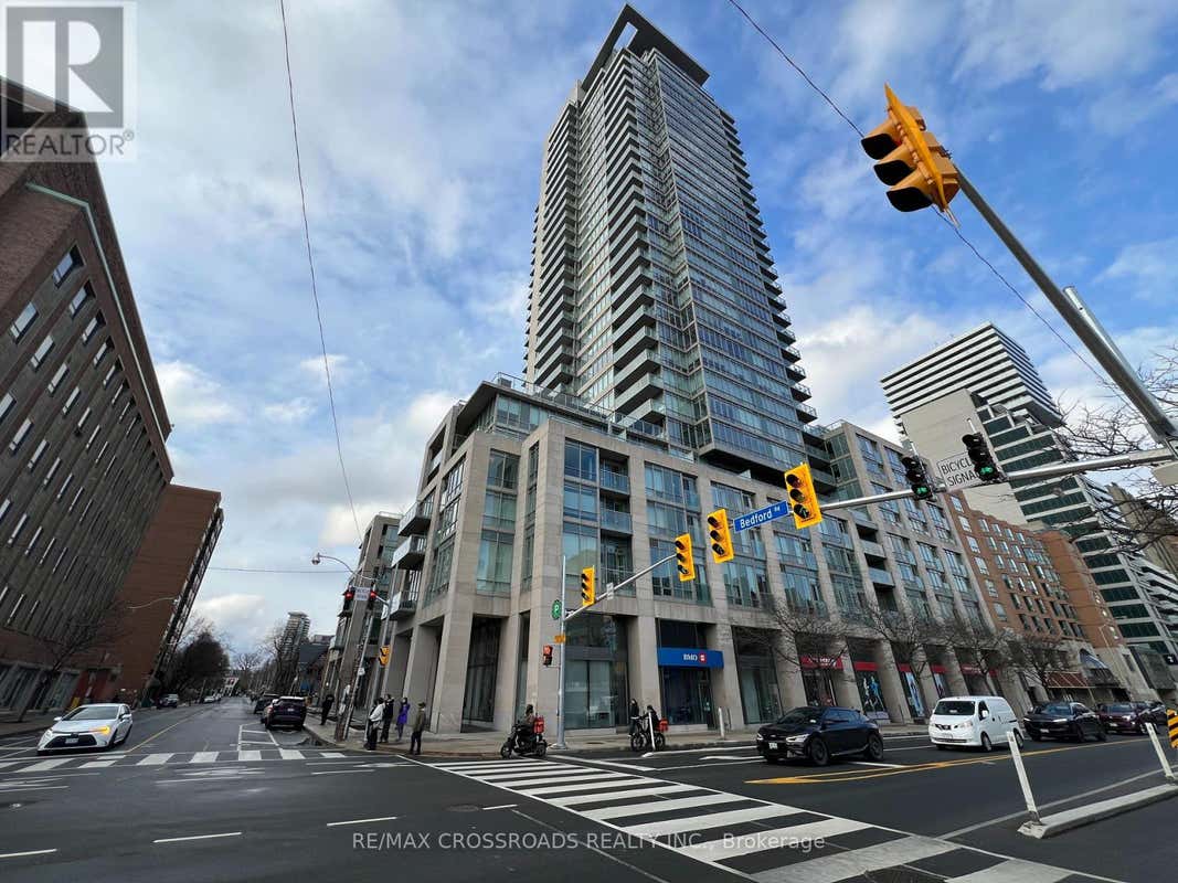 3003 - 1 BEDFORD ROAD