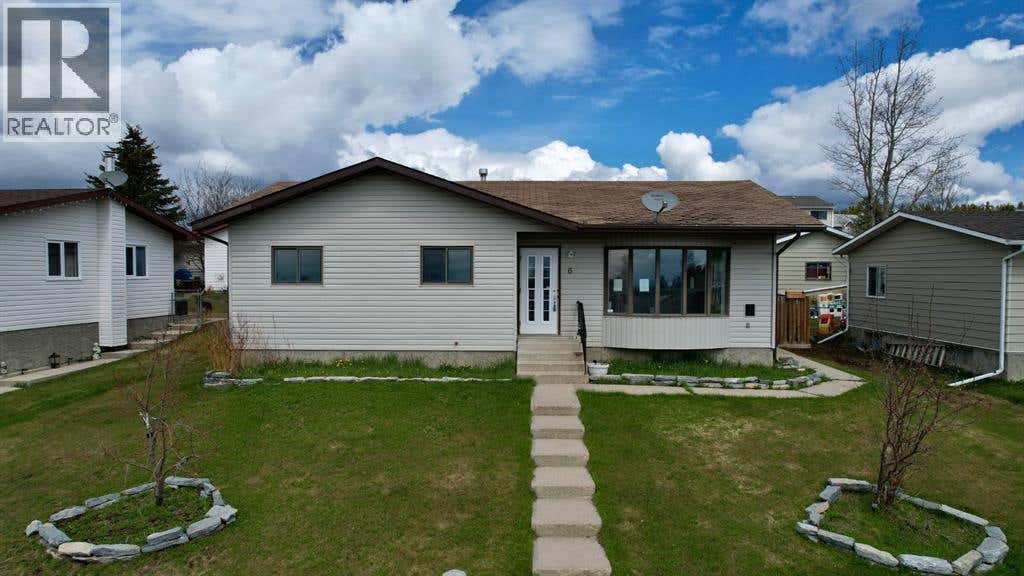 6 HILLSIDE AVENUE
