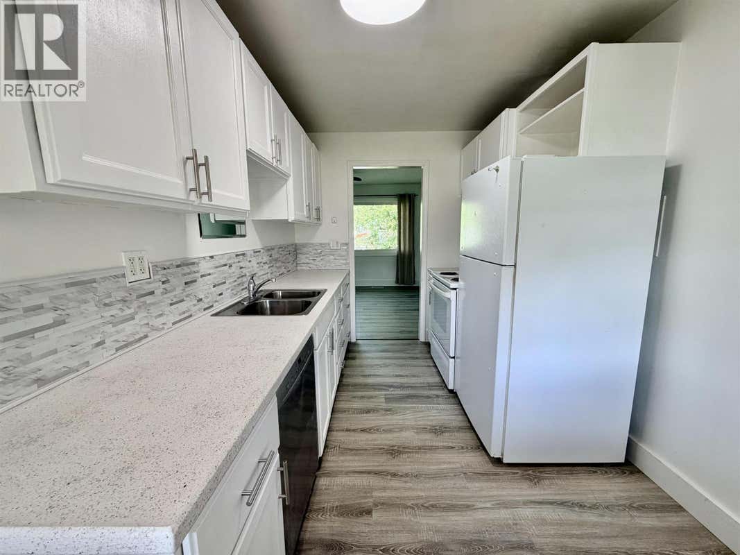 18 GANDER CRESCENT