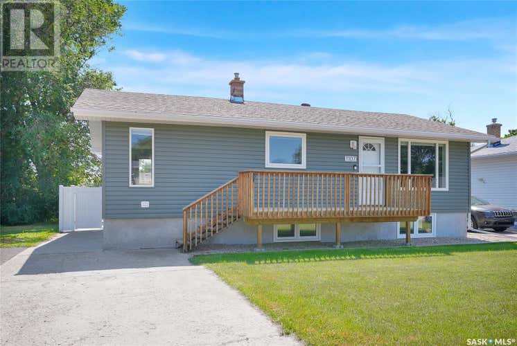 1107 Montgomery STREET