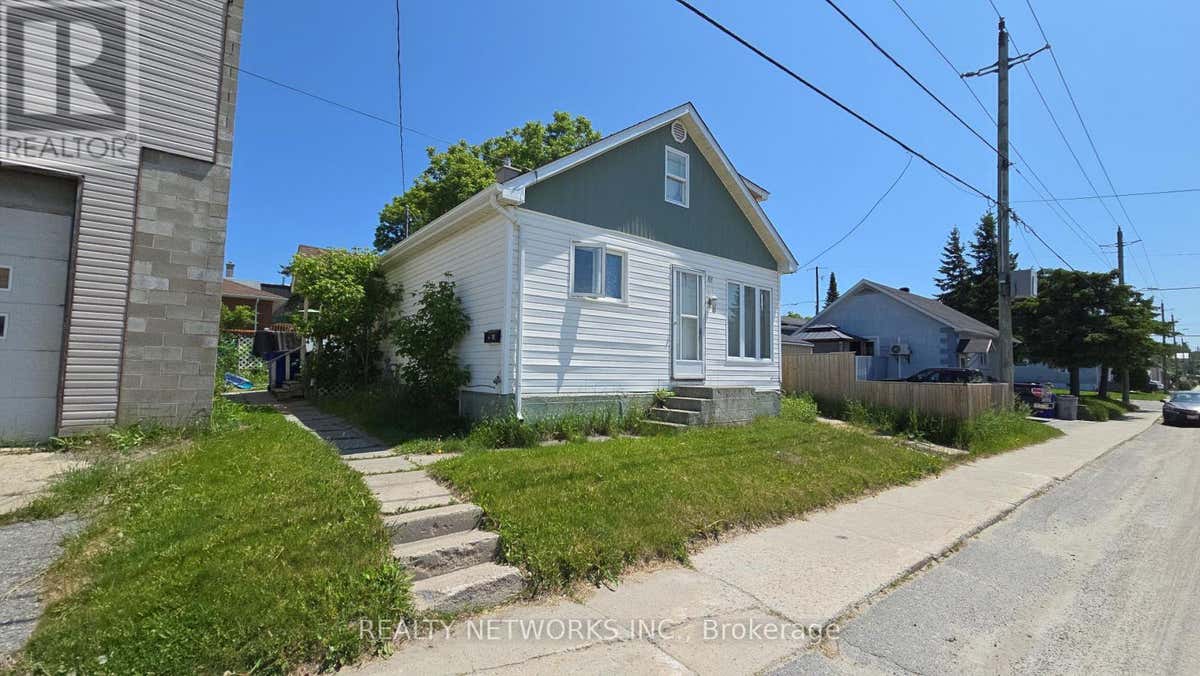 48 CAMERON STREET S