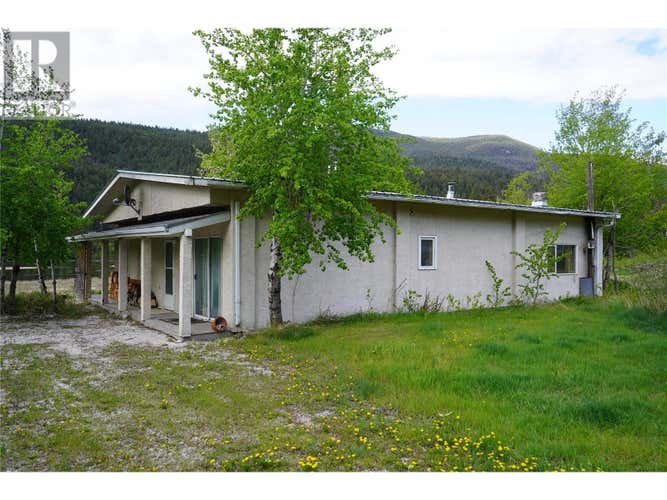 6805 CARIBOO 97 Highway