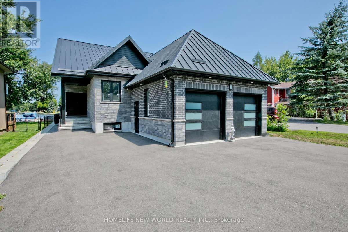 62 SIMCOE ROAD