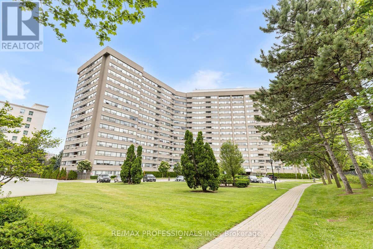 406 - 475 THE WEST MALL